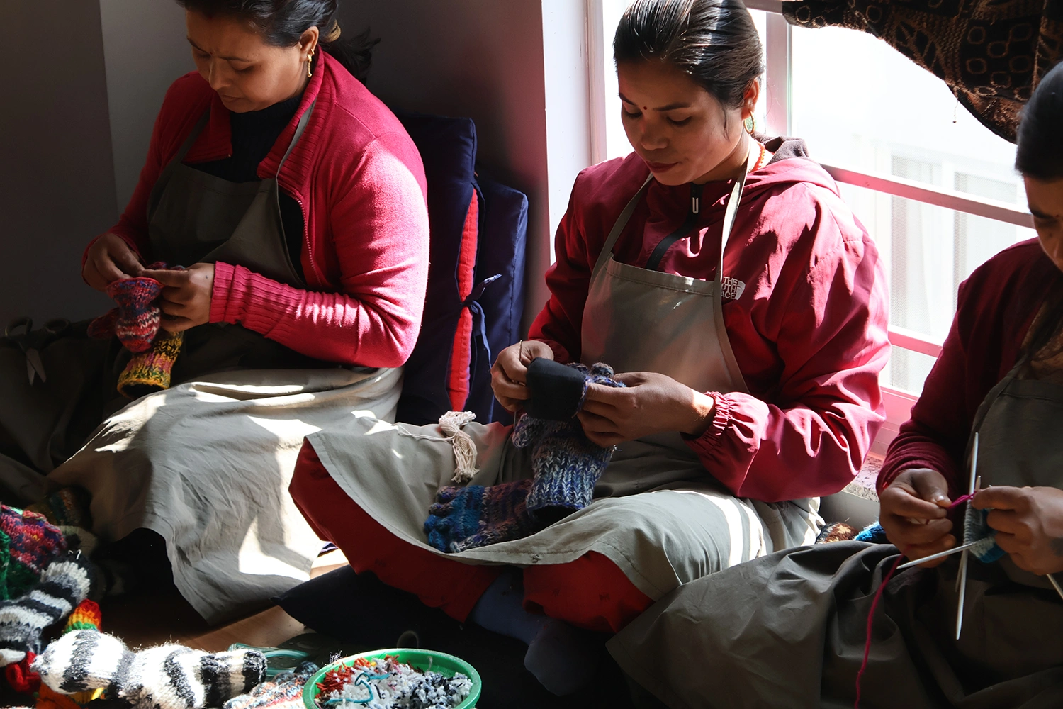 ネパール フェルト 生産風景
