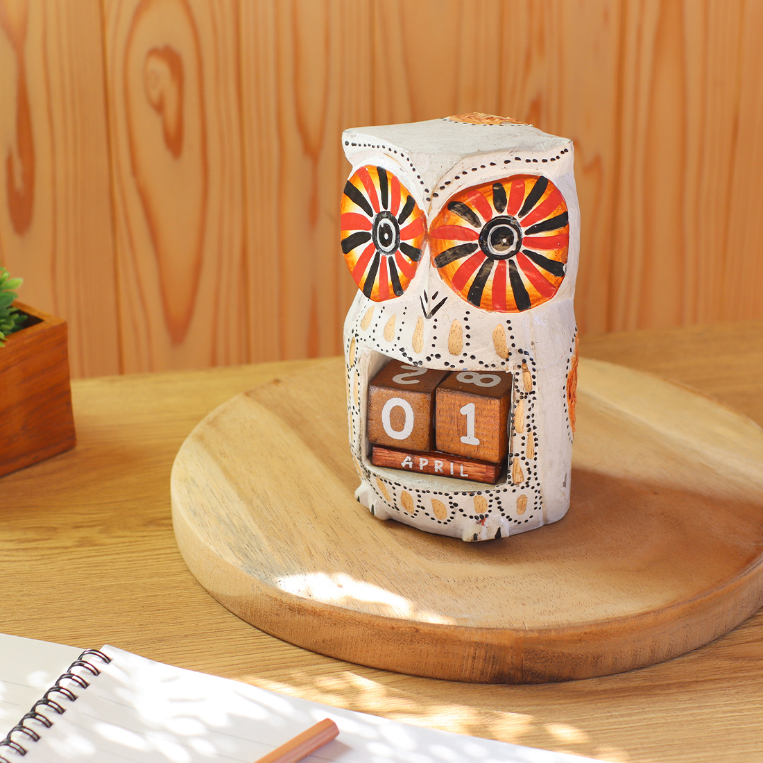 木彫 フクロウカレンダー