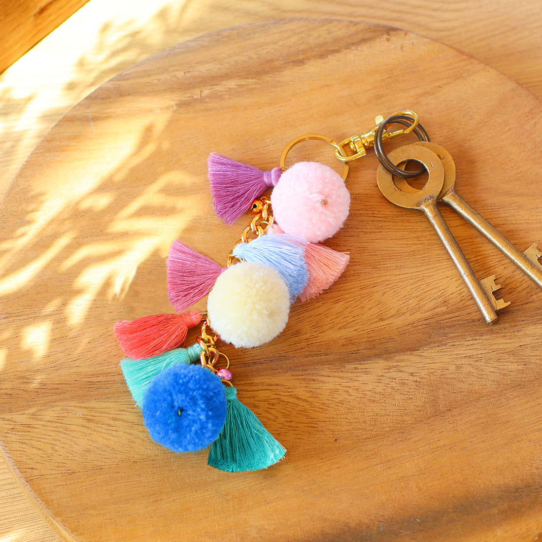 キーチャーム　タッセル&ポンポンベル