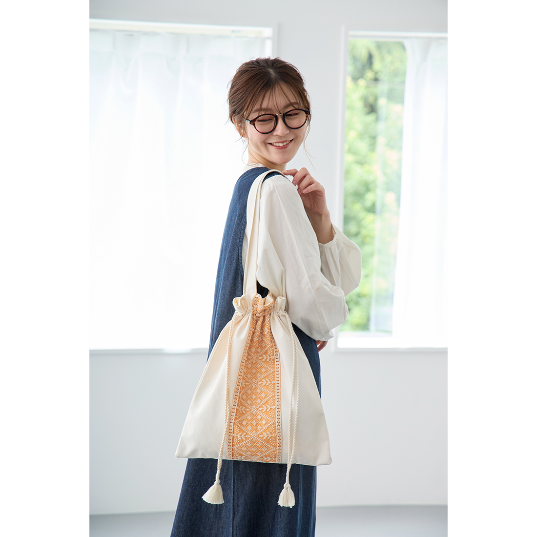 インド刺繍リボンA4トートBAG | トモ・コーポレーション｜世界の