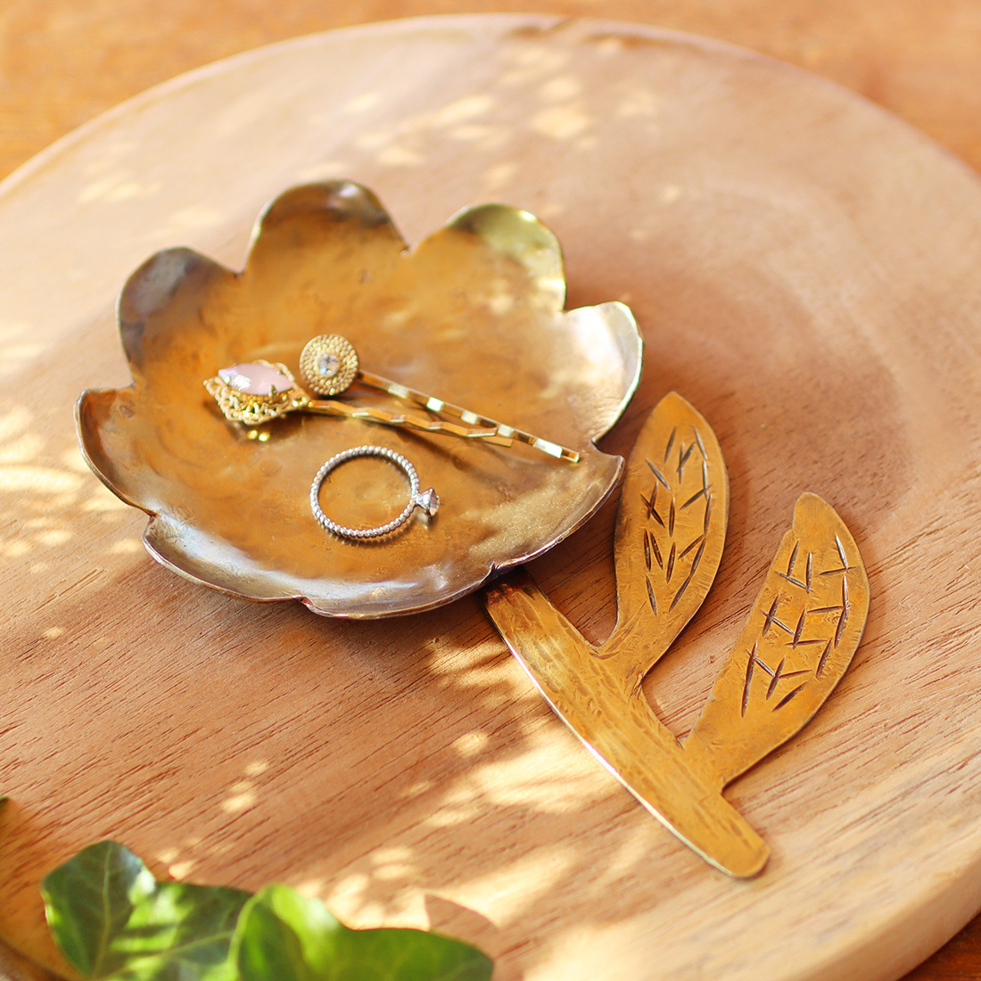 アイアン フラワートレイ